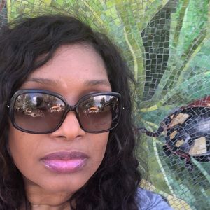 Meet your Posher, Latisa